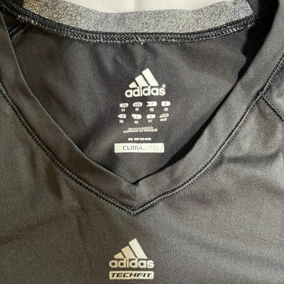 ADIDAS ClimAlite Active Shirt Women's Size M TechFit Short Sleeve Black Athletic - Picture 5 of 7